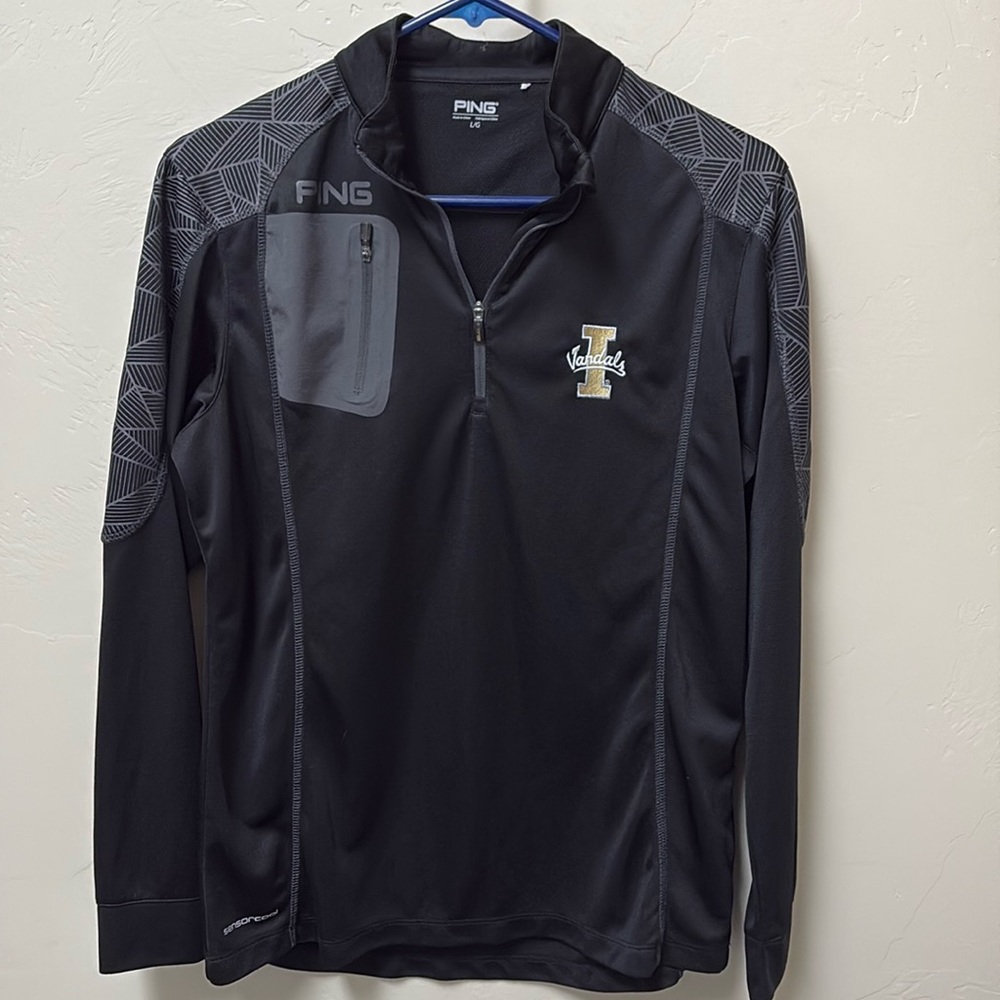 Ping university of Idaho 1/4 zip. Black, large. Excellent condition.  Sensorcool